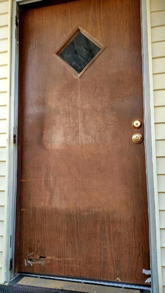 Depotdoll's tweet photo. TY to our door installer Joe Papson for partnering with us today in helping out this couple in need of a front door. http://t.co/UYxz4HpjuY