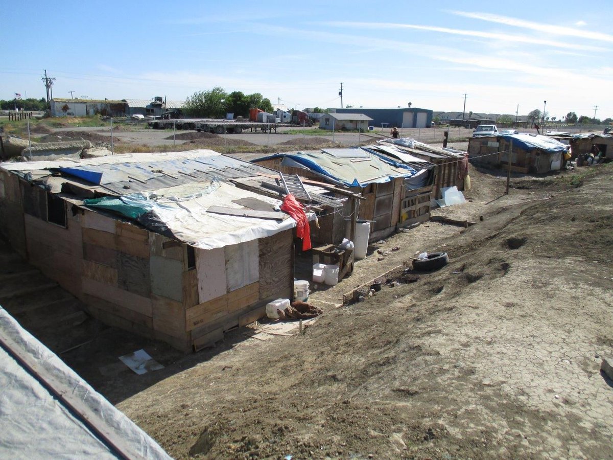 350's tweet image. “No water, no work, no life” - In California drought, Hispanic farm workers hit hard fus.in/19Zojaa