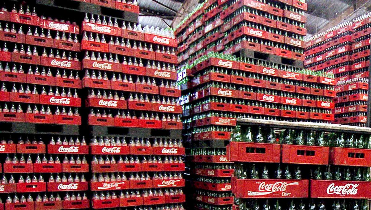 TheOnion's tweet photo. Report: Majority Of Earth’s Potable Water Trapped In Coca-Cola Products http://t.co/EfFhLcYlmX http://t.co/EjeX4z73FP