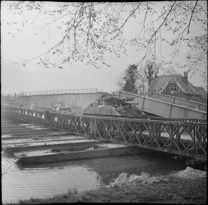 6thairborne's tweet photo. Crossing of the Dortmund-Ems Canal #BalticAdvance 4-6th April 1945 #6thCameronians, #ColdstreamGds & @2dragoons http://t.co/JaXD6iuH3g