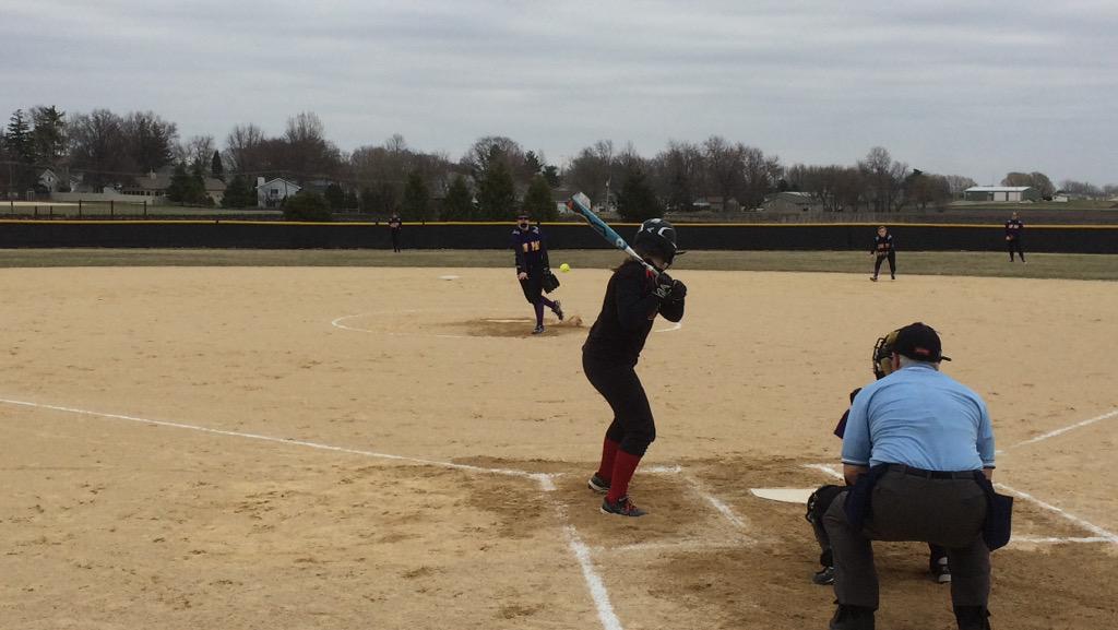 ictwolves's tweet photo. Final at IC: #ICSoftball gets the win over Paw Paw 7-2 http://t.co/AIGGlWj7m0