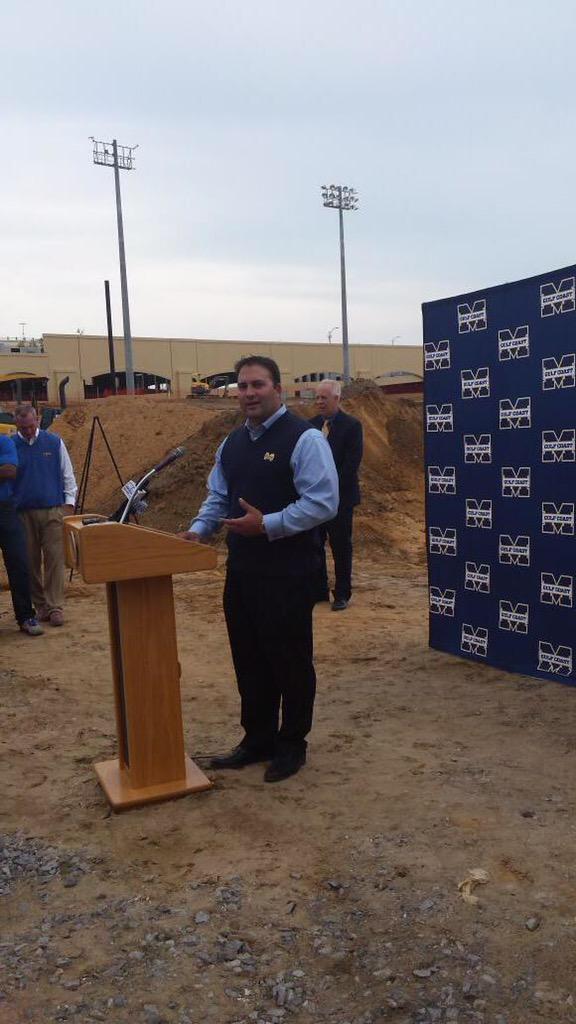 JLaddTaylor's tweet photo. Congrats to Dean of Athletics Bert Pickard and #mgcccbaseball on the partnership with @BiloxiShuckers! http://t.co/ySTsbsKQVM