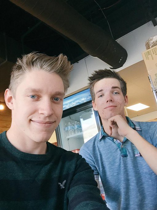 Pizza time wiff my babe @khunterxxx http://t.co/fOqc9bekZe