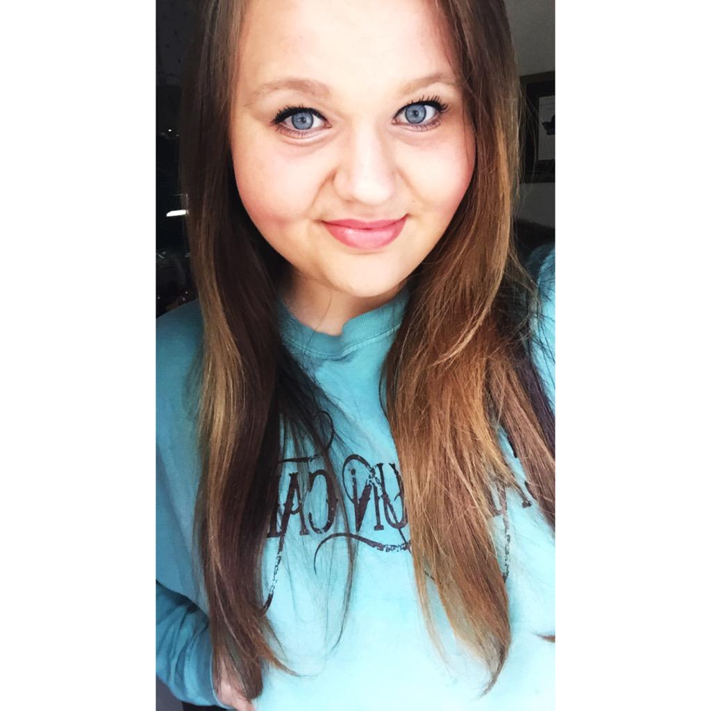 TeamMikeSimeon's tweet photo. @michaelsimeon you have a hand for picking the best pictures. Which one should be my new avi?😁 http://t.co/NeRDtqEeuk