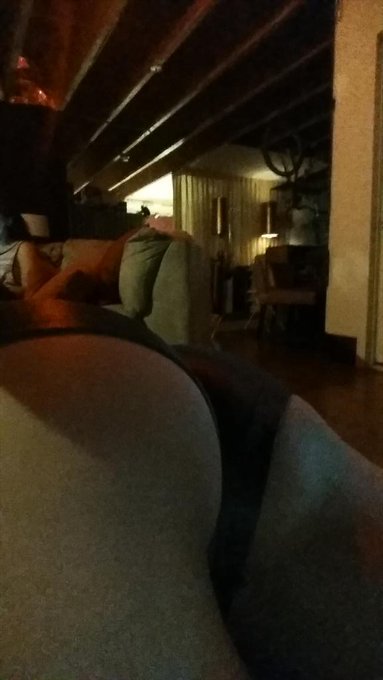 Tryin to get to you and dat booty http://t.co/bmGJrEA0OT