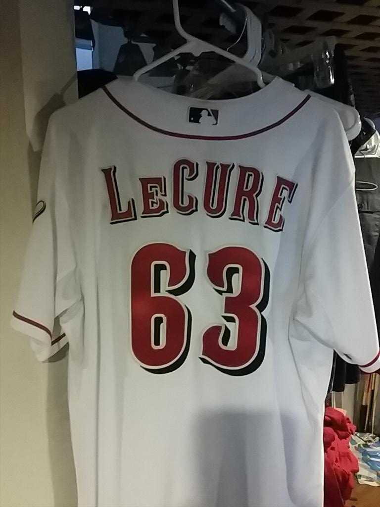 awv0190's tweet image. Still supporting my favorite pitcher @mrLeCure @Reds #BringBackSam