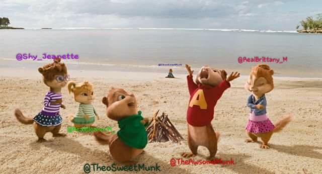 RealBrittany_M's tweet photo. With @TheAwsomeMunk @TheoSweetMunk @SimonSmartMunk @Shy_Jeanette @RealEleanorM_ and  @RealBrittany_M (me) http://t.co/BSVfkynVtG