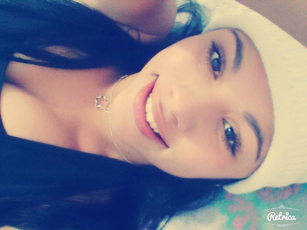 JeeAlissin's tweet photo. Porquanto, para mim, o viver é Cristo, e o morrer é lucro. † http://t.co/T1SlLRUwH3