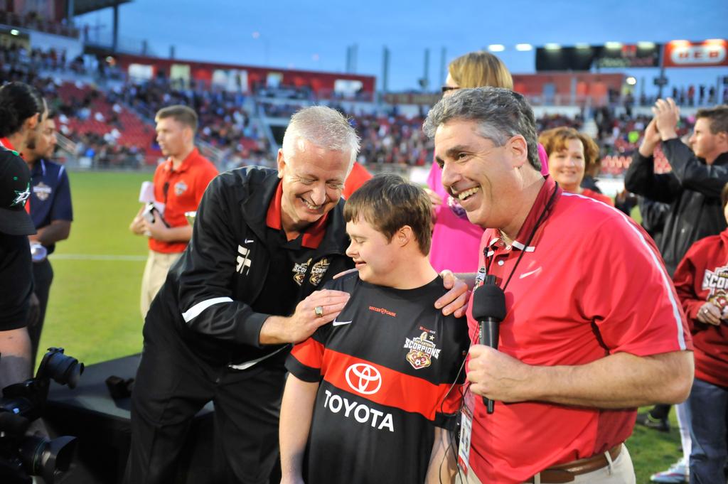 One more round of RTs for the <a href="/SAScorpions/">SA Scorpions</a>' best signing yet!