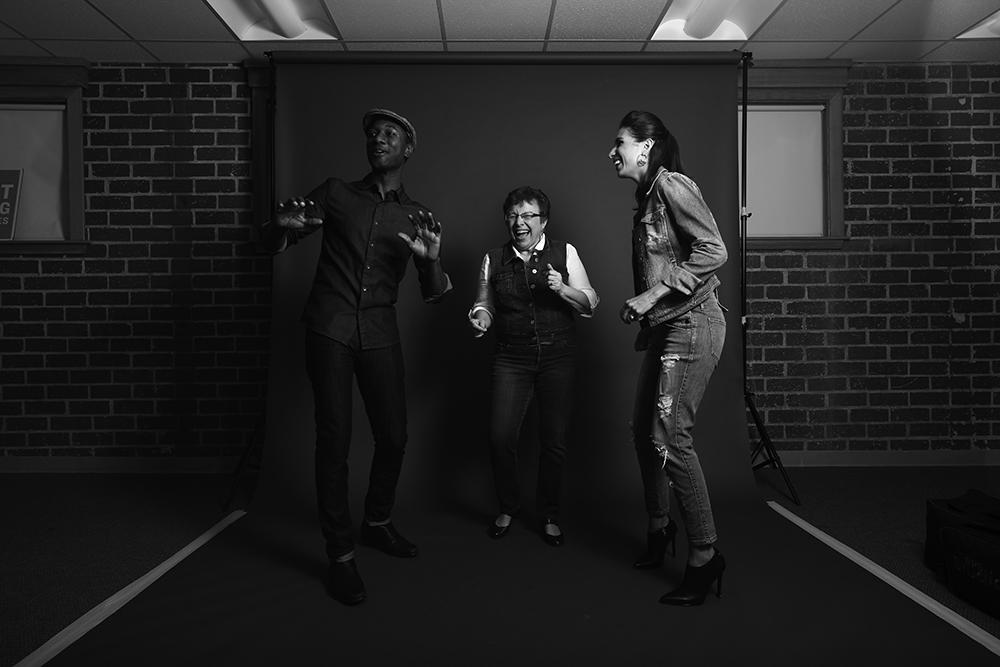 PeaceOvrViolnce's tweet photo. @aloeblacc @mayajupiter &amp; Patti are "geared up." Are you? http://t.co/HXj6fOfjuI #denimday #gearup4denimday #SAAM http://t.co/gNR8ajL2ut