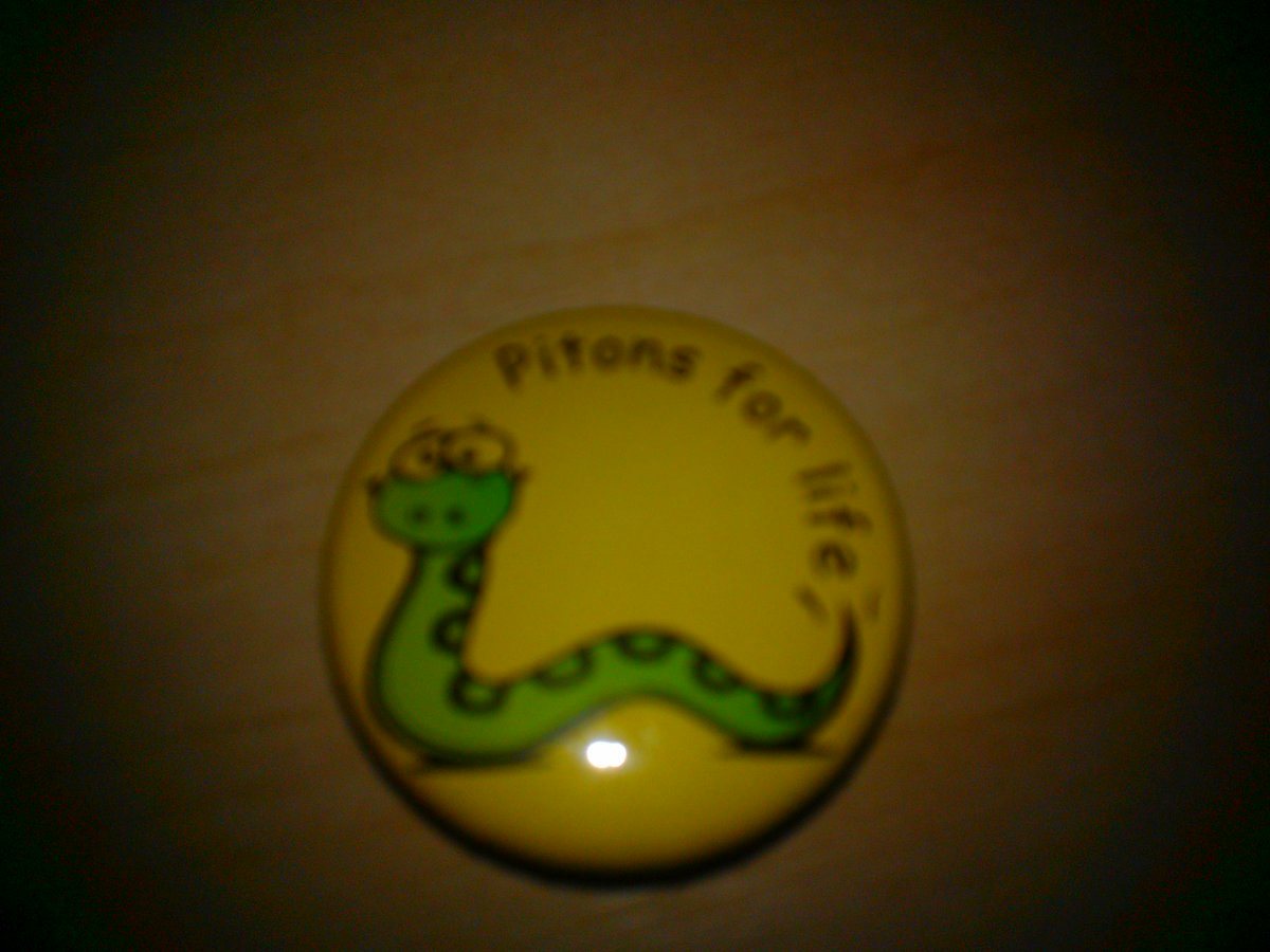 PitonsForLife's tweet image. Pàrdodam jaunás full hd, 4000k, blueray, 3d pitona nozímítes. 5€