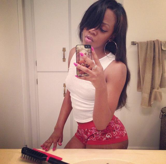 Baby girl Right 💯😂😂😋 http://t.co/JXvCeX8aAf