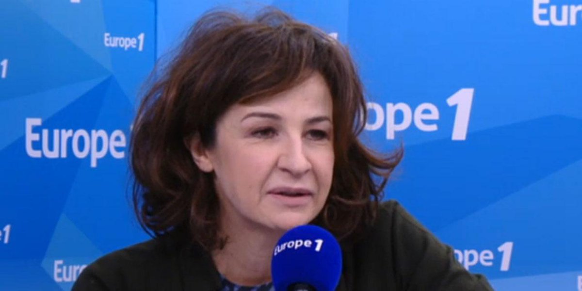 EXCLU - Valérie Lemercier remonte sur scène bit.ly/1CfWYHs