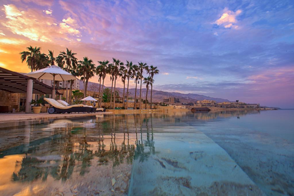 MOTA_Jordan's tweet photo. 5am mornings at the Dead Sea... #VisitJordan  #ShareYourJordan 
Via @erubes1 http://t.co/QSGAwejsTP