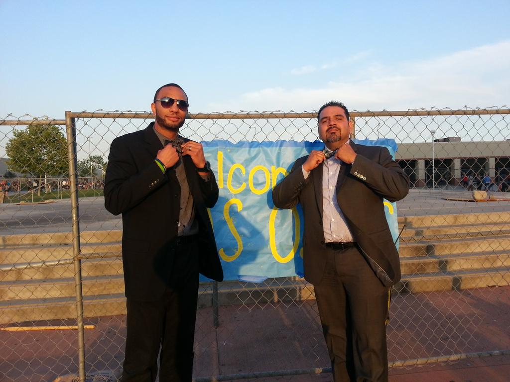 LOHS_Grizzlies's tweet photo. Turn heads on Tuesdays by coming dressed to impress in your sharpest attire &amp; post pics! #bowtietuesday #GQGrizzlies. http://t.co/rEiOBICAKO