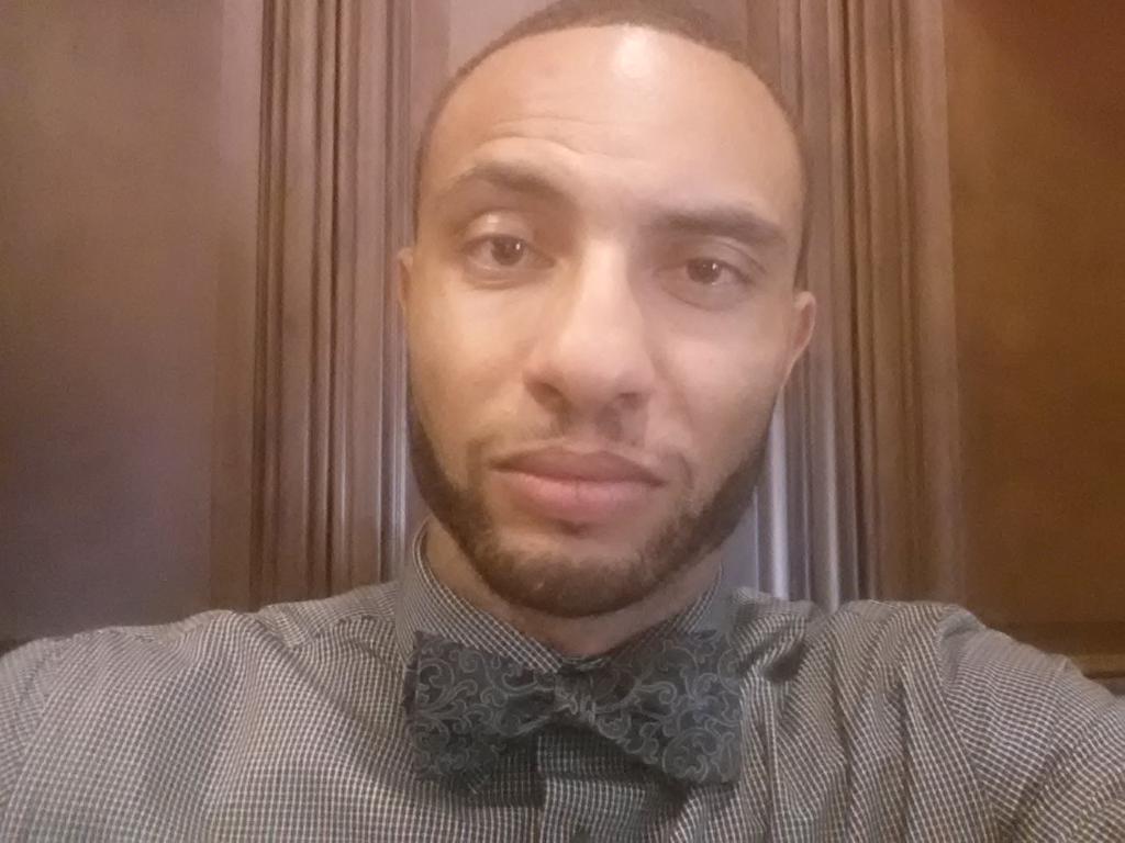 LOHS_Grizzlies's tweet photo. Turn heads on Tuesdays by coming dressed to impress in your sharpest attire &amp; post pics! #bowtietuesday #GQGrizzlies. http://t.co/rEiOBICAKO