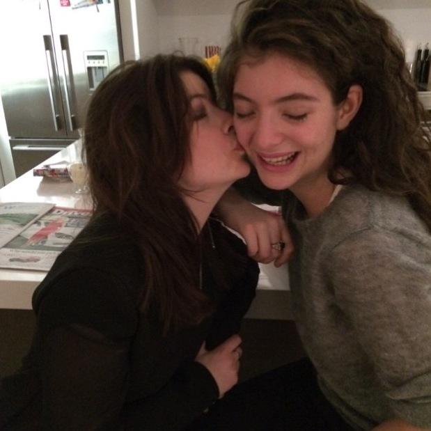 LordeDaily's tweet photo. Jerry and Ella http://t.co/dp4T7e9kfX