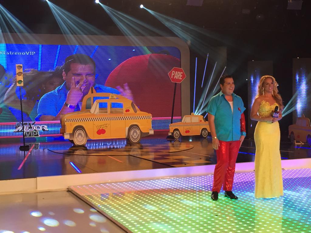 tcsoyelmejor's tweet photo. Apoya a #ElTaxiDeMiguel y sobre todo a #LosKilatesVIP con su HT especial. ¡Las votaciones serán abiertas! http://t.co/bVPIwMNjSl
