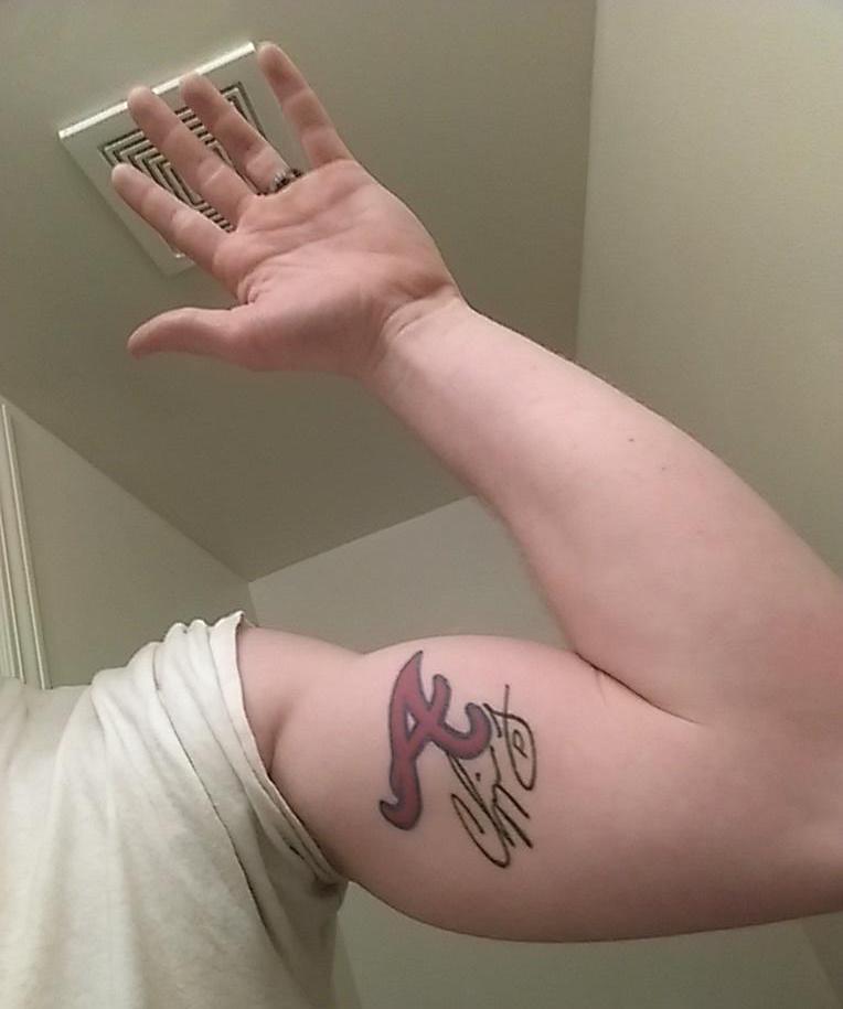 DakotaJBorn's tweet photo. Can't stop this chop arm! @Braves @TMobile  #SwingDataData #sweeps http://t.co/VmiiSUuKQ6