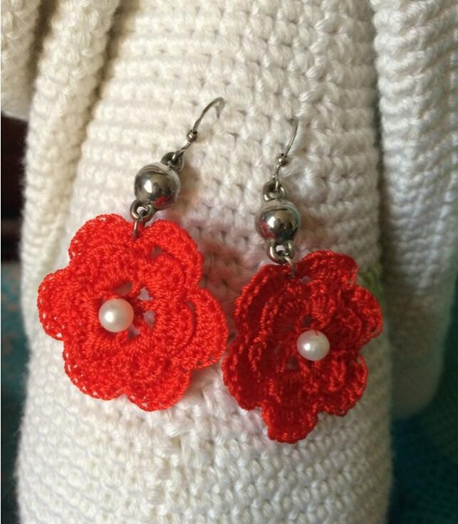 LindobuEn's tweet photo. Red crocheted earrings. #handmade #crafting #crocheting http://t.co/ZI1KOt4bPK