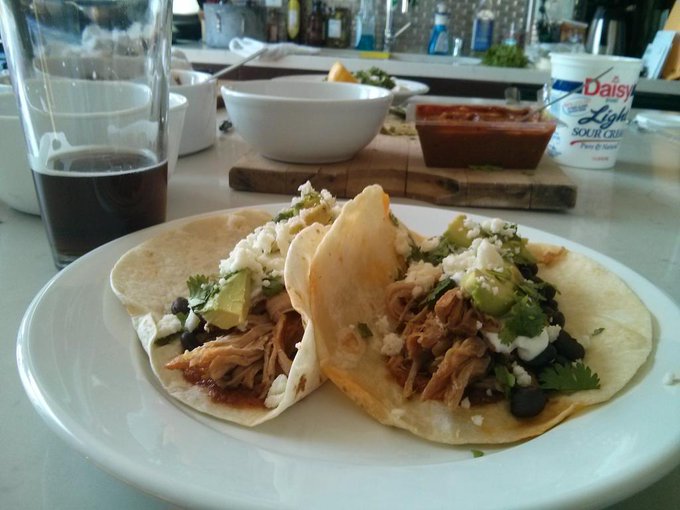 Thanks for the amazing homemade slow roasted pork tacos chef @jonnidarkko #sogoodithurts #foodporn http://t<a href="/tag/foodporn"class="tags"><span>#foodporn</span></a><a href="/tag/sogoodithurts"class="tags"><span>#sogoodithurts</span></a>