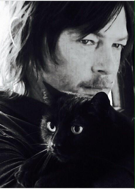 LOVE IT LISA!! THANK YOU LUV!! 😘
"<a href="/demeter_lisa/">Lisa Demeter</a>: <a href="/reedusarrows/">Reedus Arrows</a> <a href="/wwwbigbaldhead/">norman reedus</a> <a href="/Mahogony_Stone/">Samantha Bowman</a> @AnnHope75 @joemachop "