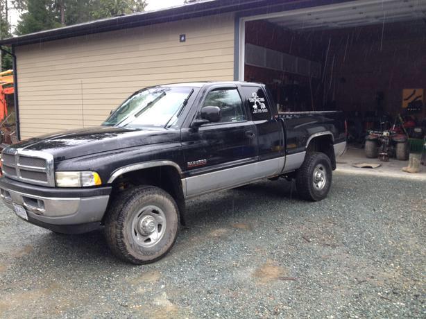 masonreeeid's tweet photo. Ya so I got a cummins #24vPower http://t.co/zdK0xu3DRP