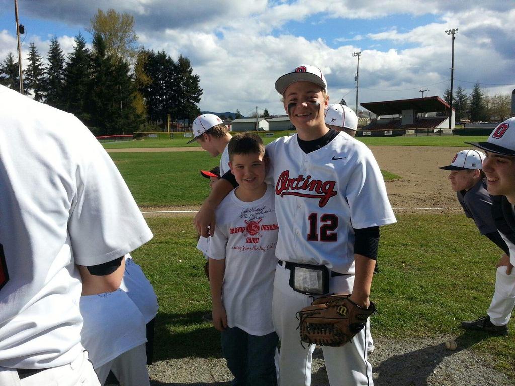 crcrowe's tweet photo. Had the honor of having this stud throw me the ceremonial 1st pitch #OrtingBaseball http://t.co/QmhLILvPyq