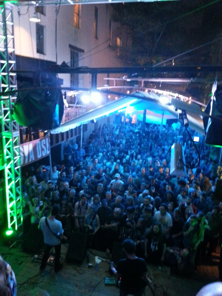 MichaelAusTx's tweet photo. @METZtheband #shedded @sxsw @FLOOD_magazine @LyveMinds #FloodFest @CedarSt #4thAt #WarehouseDistrict #Austin #Texas ☆ http://t.co/FUvs7qO7JT