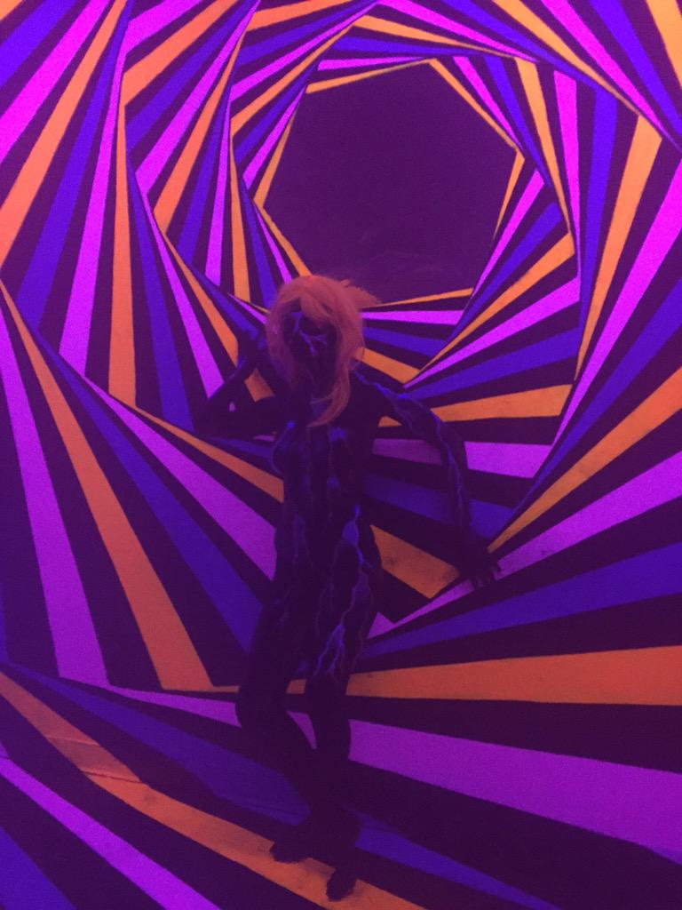 krisztinaholly's tweet photo. funky dreamy experience! @72U @bornsmusic #lucidcandy http://t.co/tbBnwNH8Zd