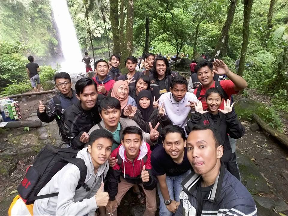 "curug sawer , situgunung Sukabumi"