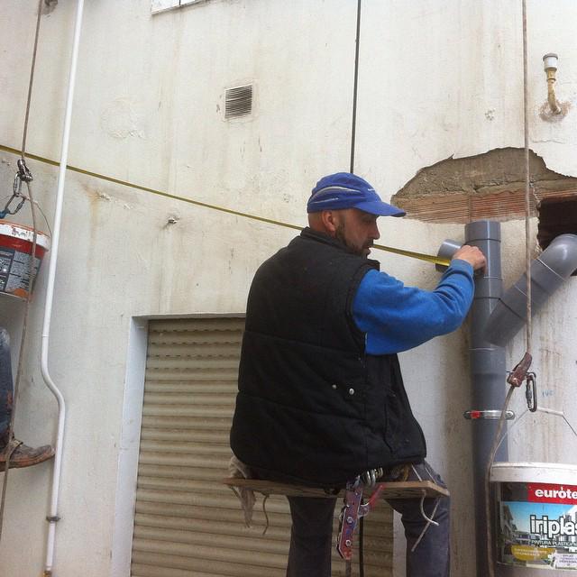 Colocación de bajantes