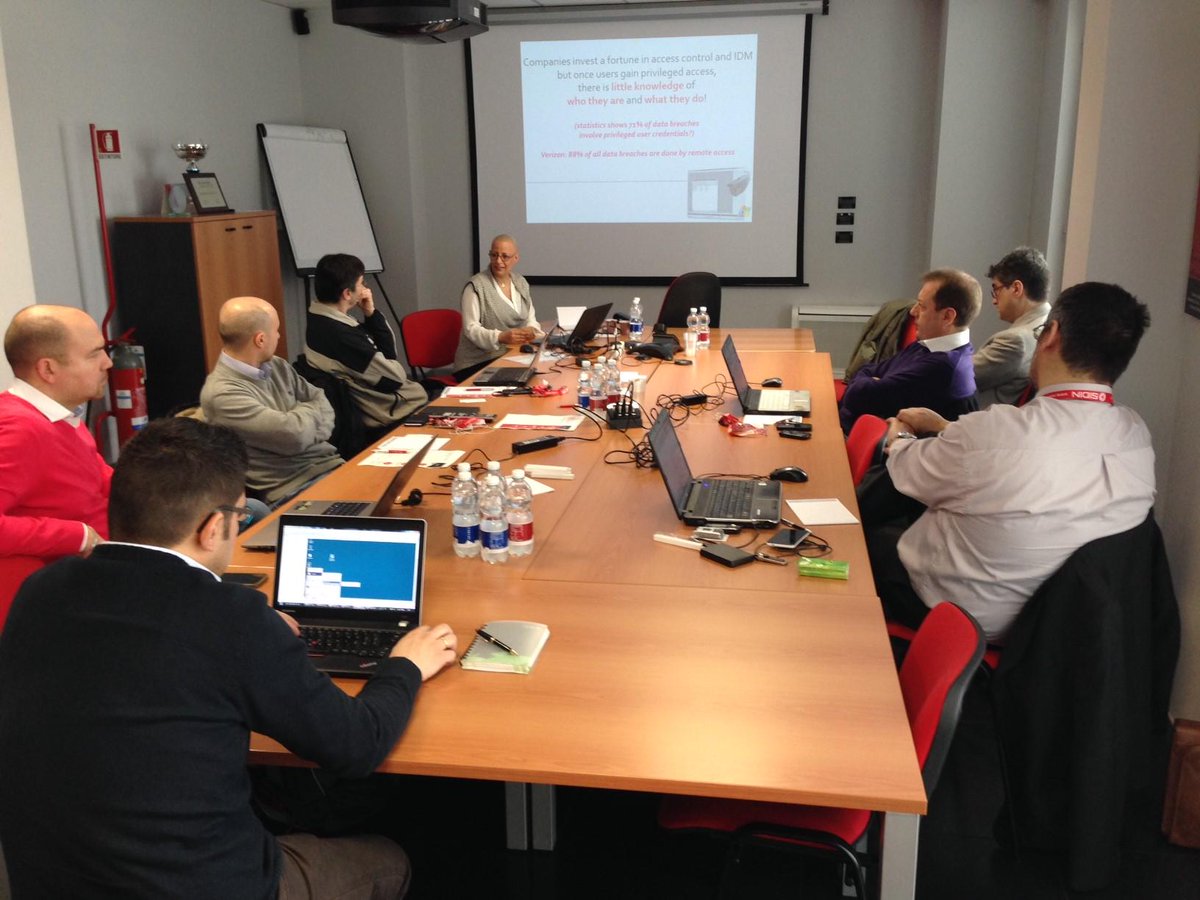 EXN_Italia's tweet photo. Iniziato il seminario tecnico di @ObserveIT. Scopriamo come bloccare e mitigare le minacce user-based @Sidinsrl http://t.co/vXEnfny6Hf