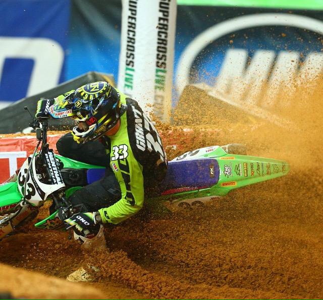 OneIndustries's tweet photo. Photos like this one make us very excited to watch JG33 ride outdoors! #CreatedToDefy http://t.co/fvZtRm4kE0