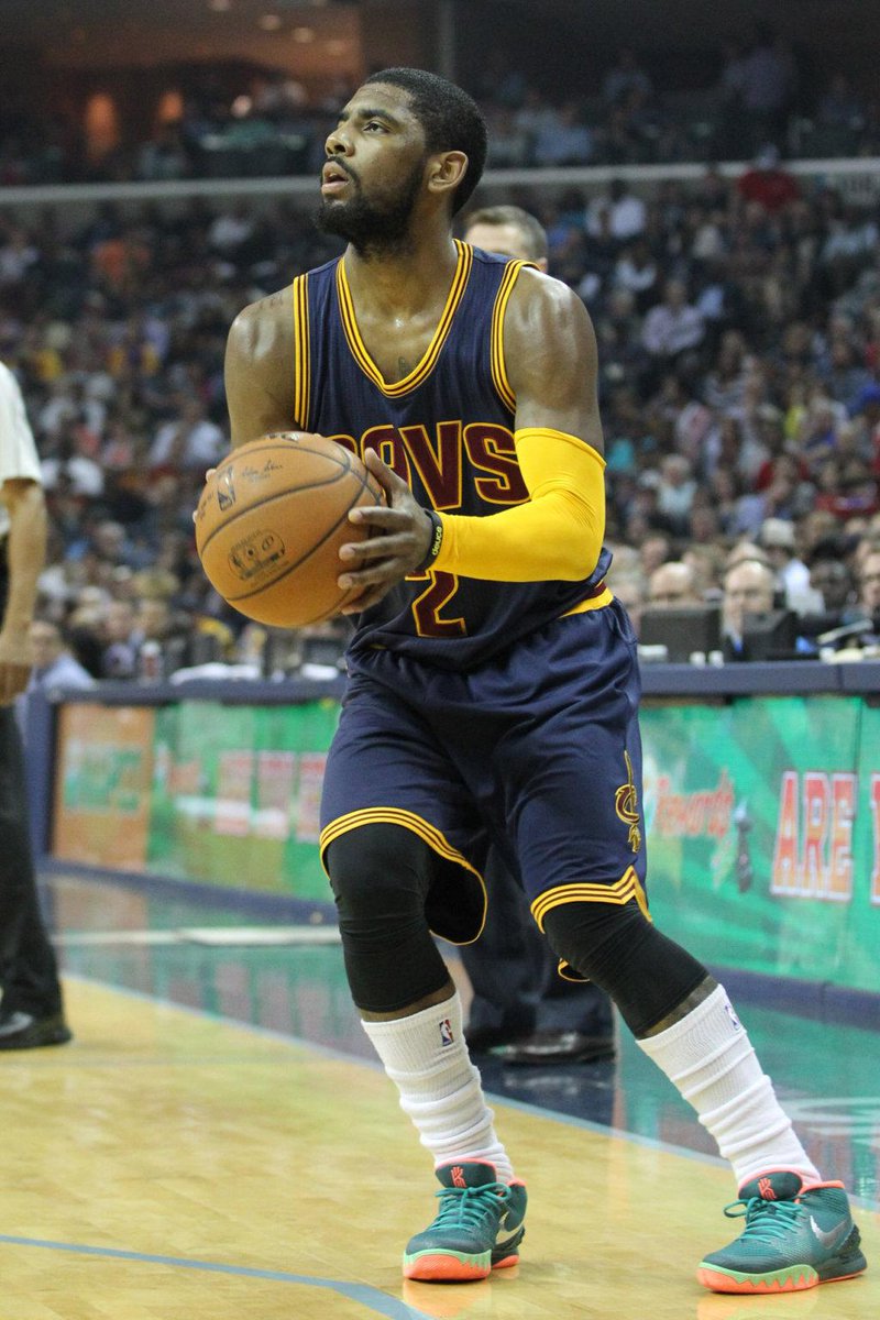 kyrie irving wearing flytrap