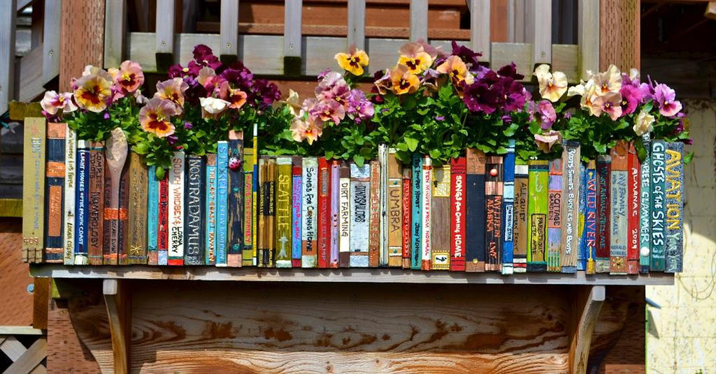 Kitaplar, ruhumuzun çiçek bahçeleridir.