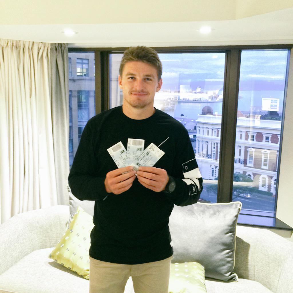 beaudenbarrett's tweet photo. Who wants HURRICANE'S TICKETS for tomorrow's game? RT and go into the draw to win 1 of 3 double passes. #HURvREB http://t.co/oRIjfUsfiX