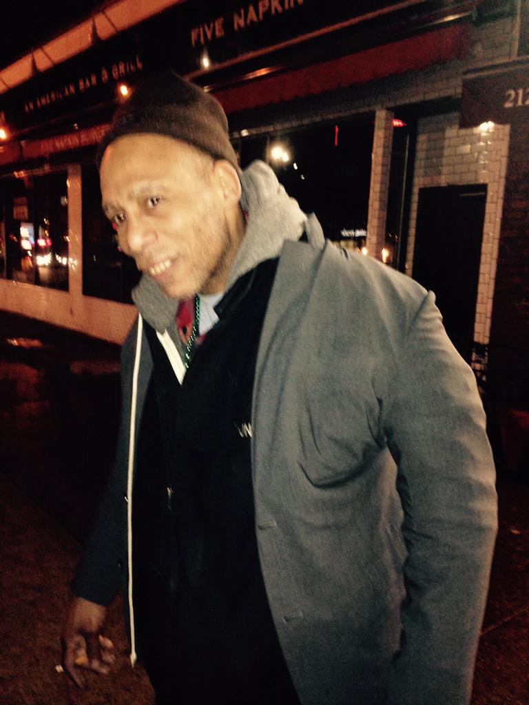 Republican_NN's tweet image. Time to get some shuteye and keep my friend warm #brooksbrotherstillidie #curehomelessness #helptheneedy