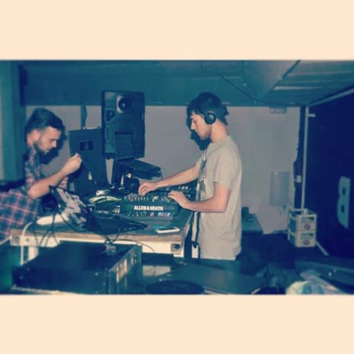 danilewos's tweet photo. Recordando la gran noche que pasamos en @limbboroom Muchas gracias a todos los q estuvieron ahi desde primera hora! ❤ http://t.co/clKZGJgpXo