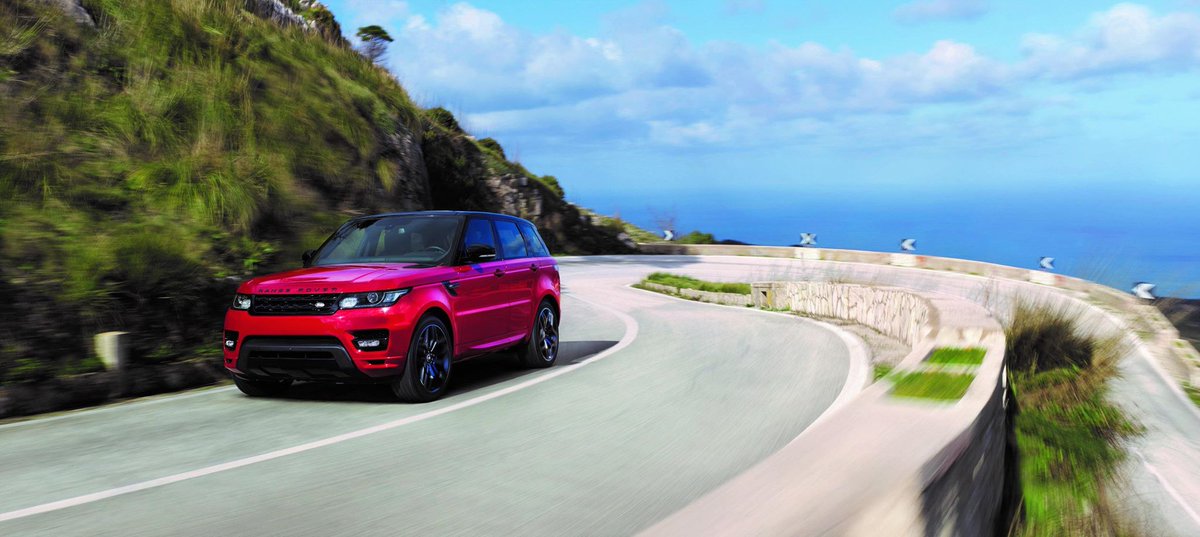 LandRoverCPT's tweet photo. Land Rover will present the new Range Rover Sport HST at the New York International Auto Show 2015. http://t.co/m6gwV8qwMo
