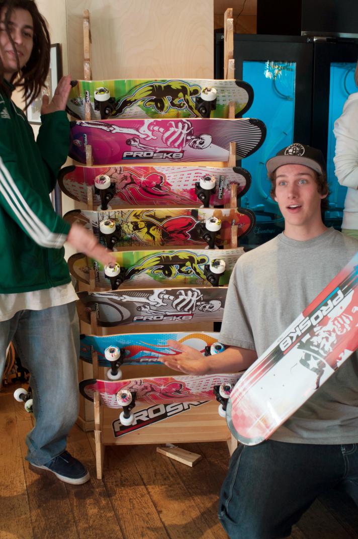 PROSK8scandinav's tweet photo. ProSk8 riders Viktor and Tor shows boards for donation to @Skateistan! #prosk8donate #skate http://t.co/K9HZDeF4hf http://t.co/WIXa0zFq55