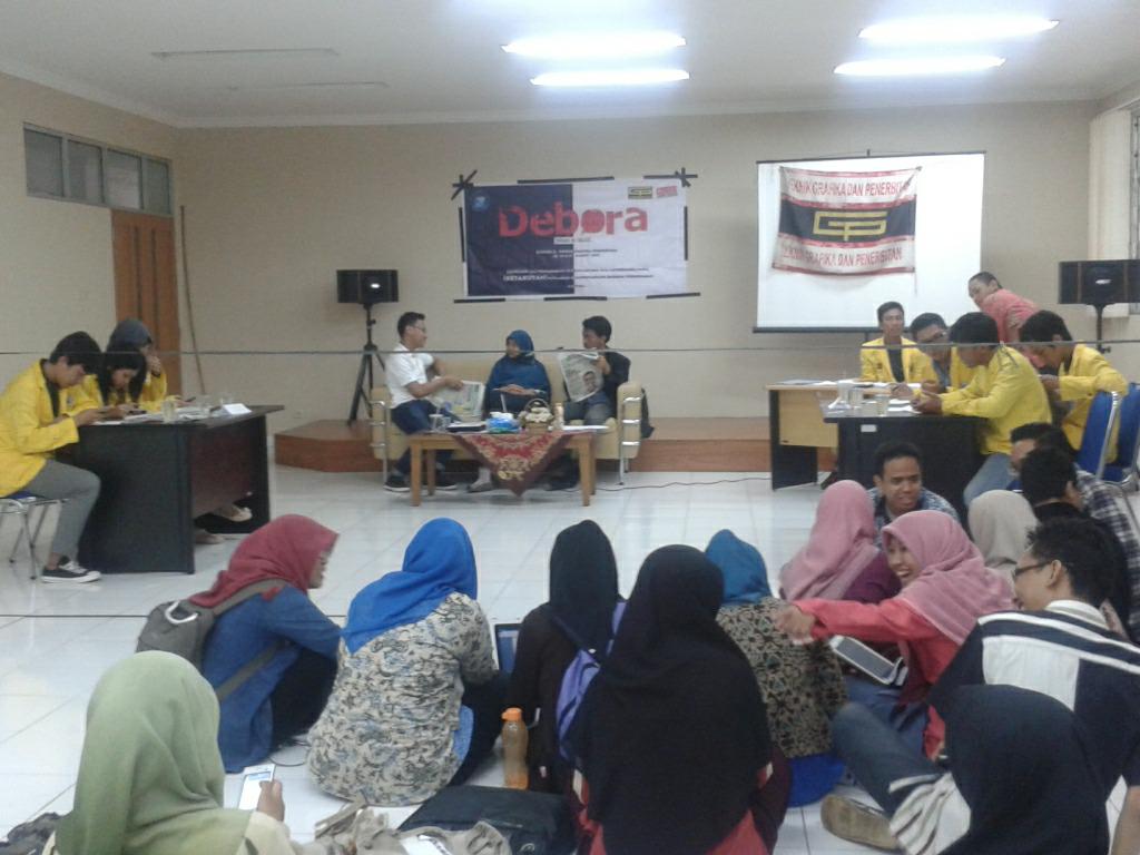 KastragUpdate's tweet photo. Ini dia pertarungan debat antara PB2F dan PB2B #DEBORA2015 @HMGP_PNJ @RASTER2014 http://t.co/WRzkflG1TW