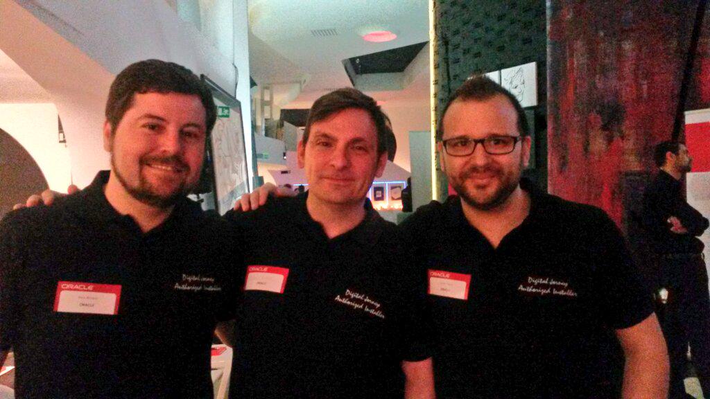 Carmenpizarro's tweet photo. Passion for Digital? #realtimeoracle the team is ready for #Madrid event today! http://t.co/ByYNWds4k9