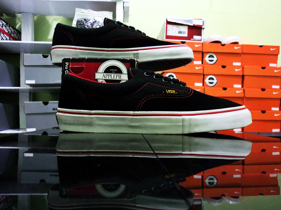 VANS ERA PRO X BLACK LABEL | Us 9 | IDR 1000K <a href="/adityawisnu29/">aditya wisnu</a> @tirta_hudhi <a href="/aldien53/">who i am?</a> <a href="/shoes_mine/">ShoesOfMine</a> <a href="/ATN_Shoes/">Stock? Check Fav</a>