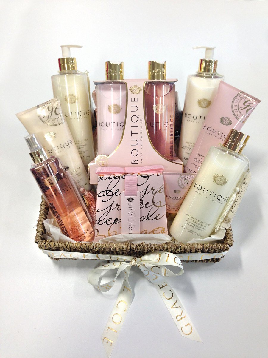 GraceColeNews's tweet photo. Enter our #easter #competition! Follow &amp; RT for a chance to #win a luxury Boutique hamper worth £58. T&amp;C’s apply. http://t.co/fscYnrII29