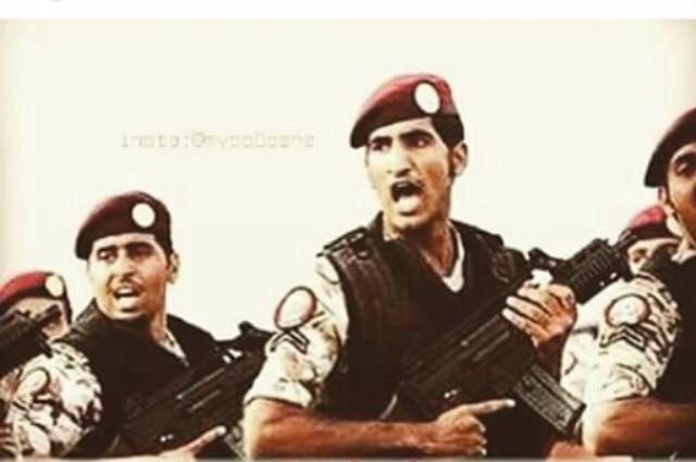 alwaleidi's tweet photo. بشروا صنعاء إذا حمي الوطيس
تنتخـي والمـملكه علـي العهد

قال سلمان اهجموا يوم الخميس
ماتهـان الــدار وانـا ابـوفــهـد http://t.co/ipXfpstViF