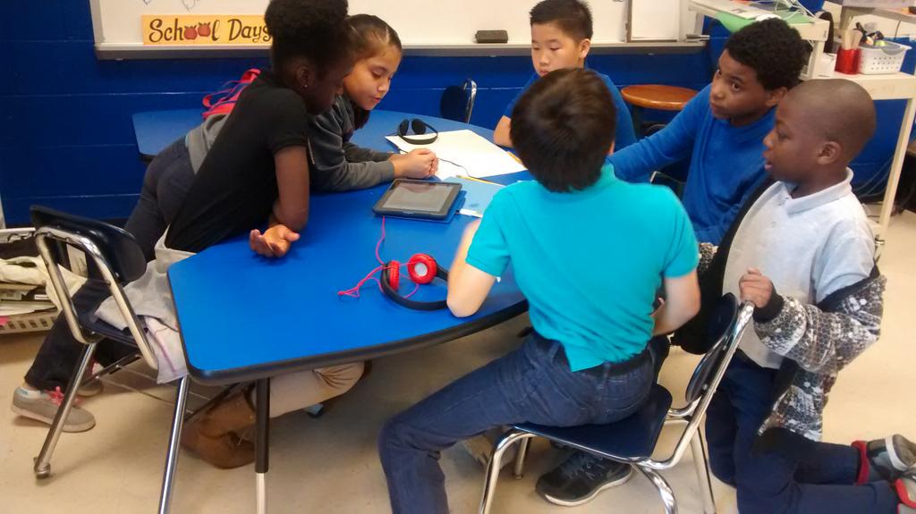 Nicole Hoskie tweet media