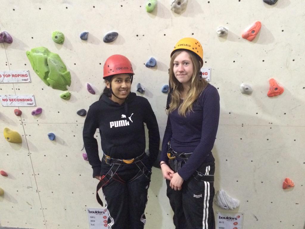 montsayepe's tweet image. Mini victory for me - managed to get a picture of saskia and holly!! #gotaylor #minivictory