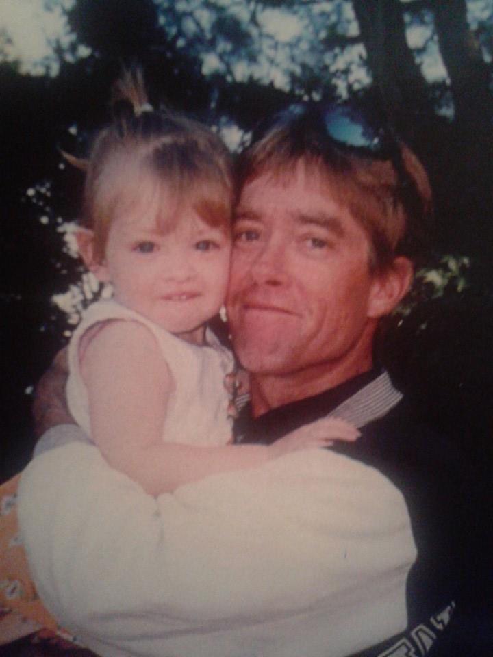 AmyMunce's tweet photo. @MunceC You know my father Brett Munce yeah well he is your cousin. Please I never met you but you are still family. http://t.co/ohWNtjW2qU