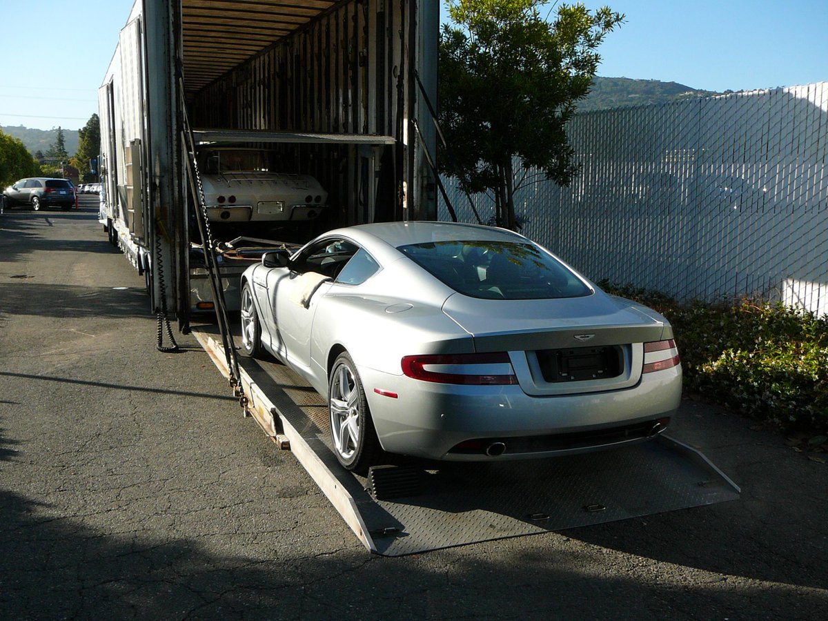 SmithJohn111's tweet photo. We will #transport your #vehicle #safely and #reliably to the destination of your #choice. http://t.co/Q6KaDpw6pk http://t.co/QoHFHI9GBa